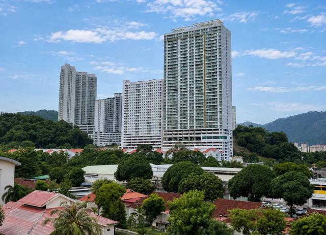 Shineville Park Condominium 1