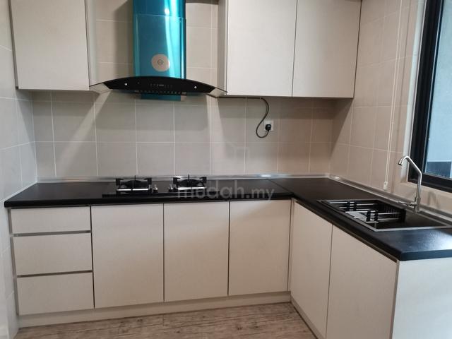 2 storey link house Wisteria, Bandar Rimbayu 1