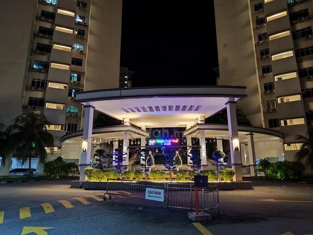 Putra Place 1