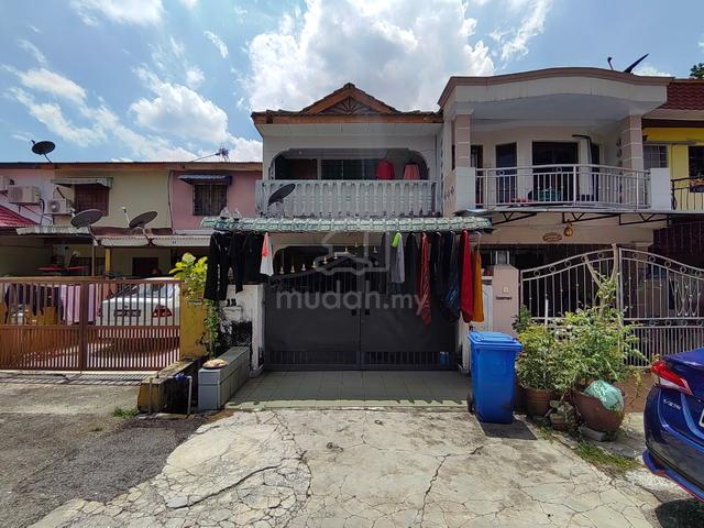 2 Storey Terrace, Seksyen 18, Shah Alam 1