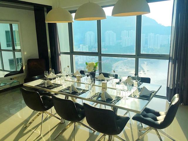 Infinity Beachfront Super Condominium 1
