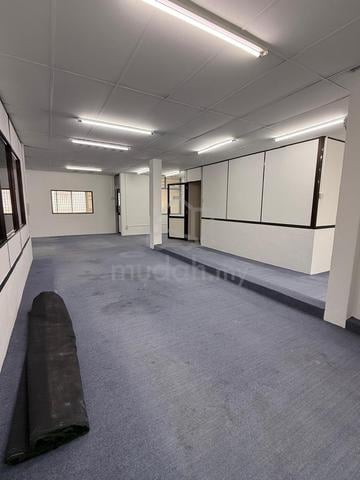 JALAN PAHANG , 1st floor office lot for rent  -- bu 1500sf 1