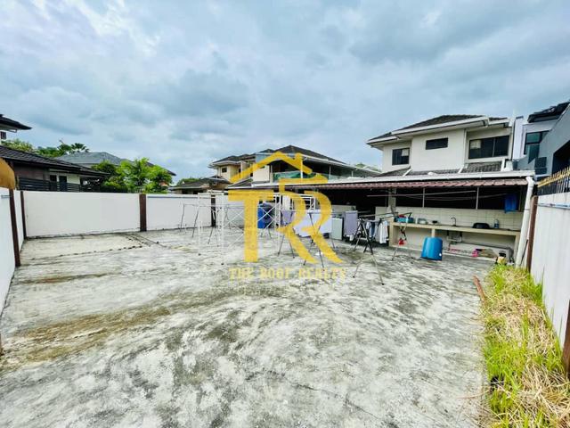 PRIME AREA & 10% BELOW BANK VALUE | Jln Song | Double Storey Semi-D 1