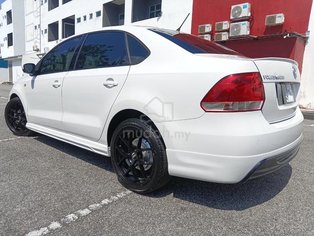 2015 Volkswagen POLO 1.6 CLUB EDITION (CKD) (A) - 4