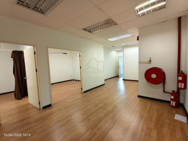3 Storey Shoplot | Renovated| Internal Lift | Kepayan | Penampang 3