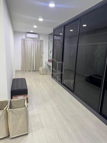 Ambang botanic 2, 3 stry corner house, fully renovated, nx to park 1