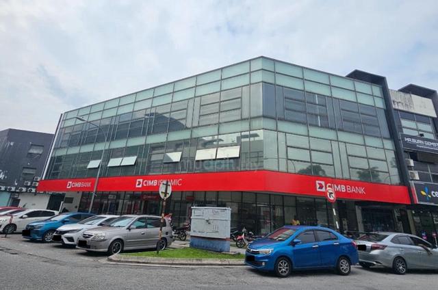 3 Storey Shop THE TRILLUM@LAKE FIELDS Sungai Besi, Actual, CORNER LOT 1
