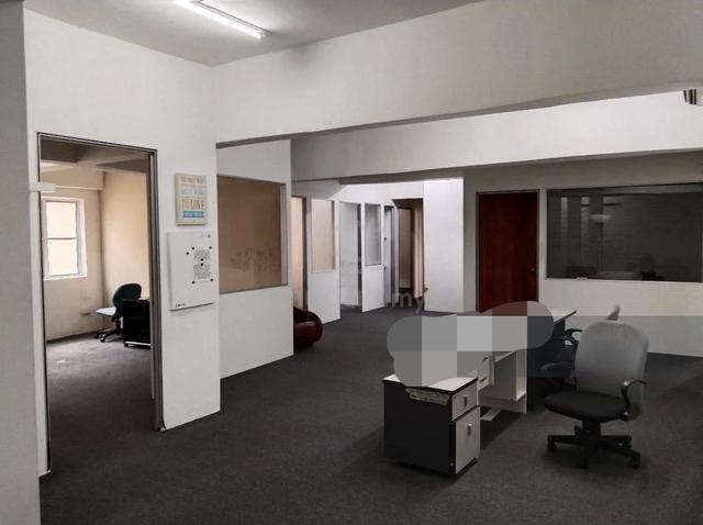 Diamond Square 1754sqft corner aircon 5 partition room 1