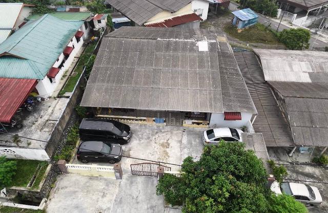 Jalan Lurah Kempas Bungalow 5,400 sqft Land 8 Bedrooms 1