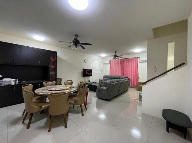 Furnished and well maintained Double Storey House at Uni Garden 3