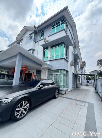 Taman Sejati Klang 2.5 Storey Semi-Detached extended n renovated 1