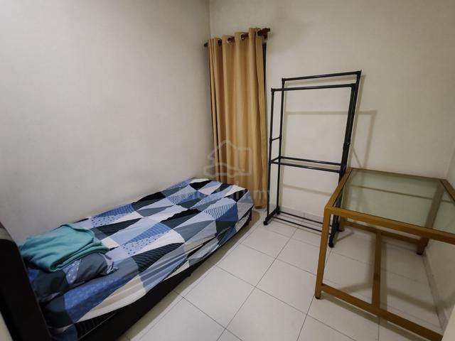 Single Small Room Ecohill Semenyih for Rent 1