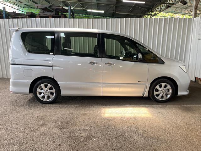 2013 Nissan SERENA 2.0 S-HYBRID HIGHWAY STAR - 5