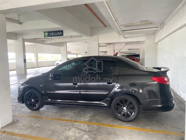 2011 Peugeot 207 1.6 (A) Black - 2