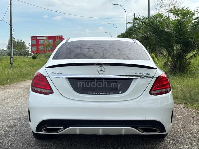 2017 Mercedes Benz C200 AMG LINE Low Mileage King - 4