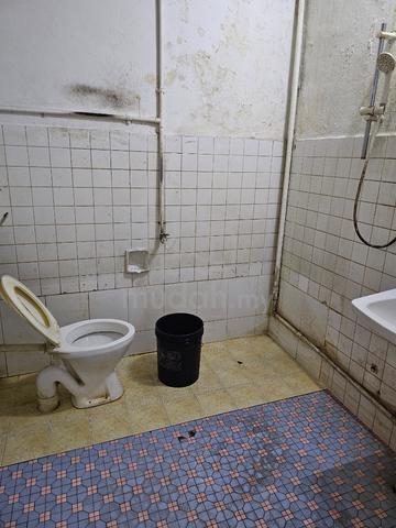 1 sty terrace house kim teng park JB 5
