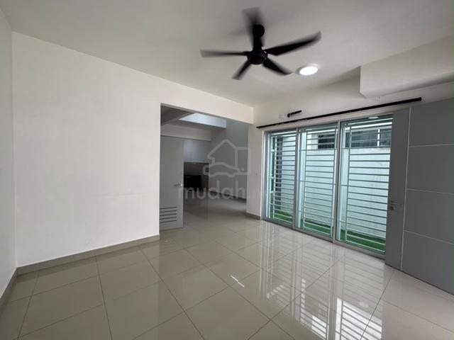 Ayera Residence / Permas Jaya / Double Storey / Partially Furnished 1
