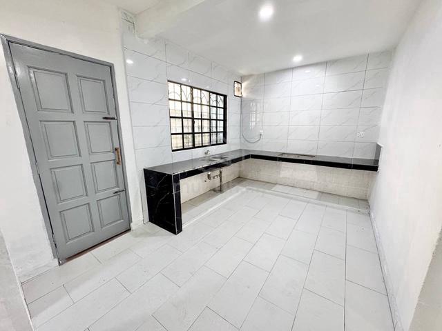 BOOKING 1K🔥FULLY RENOVATED 2 Storey Taman Sri Haneco Semenyih 4
