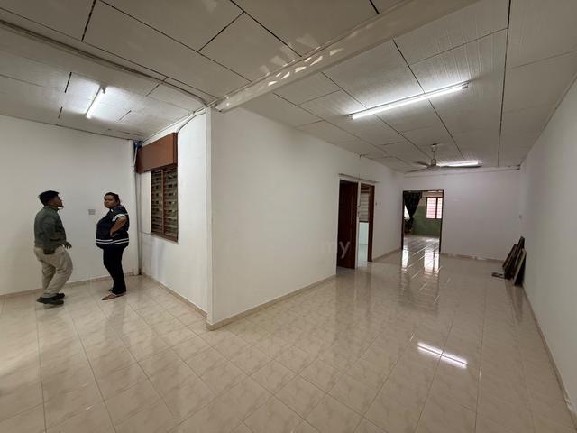 100% Full Pinjaman Bank, 1.5 Tingkat Rumah, 20x70, Juara Jaya, Banting 1