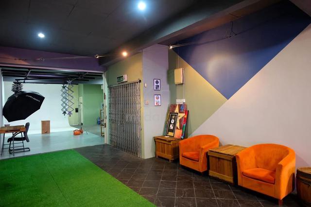 Office Shoplot for Sale (lift) 1