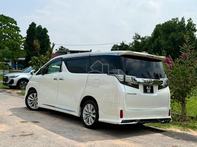 ON THE ROAD 2016 Toyota VELLFIRE 2.5 (A) - 4