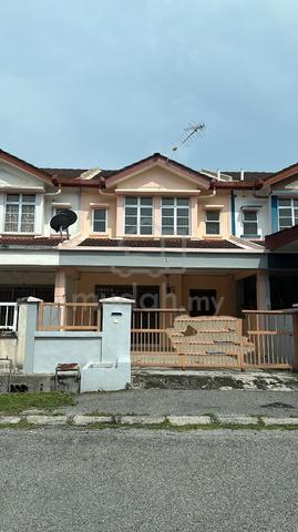 Tasek Klebang Ria double storey house for rent 1