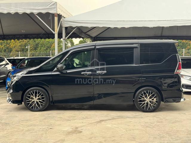 Nissan SERENA 2.0 J IMPUL PREMIUM HWS / FULL LOAN - 4