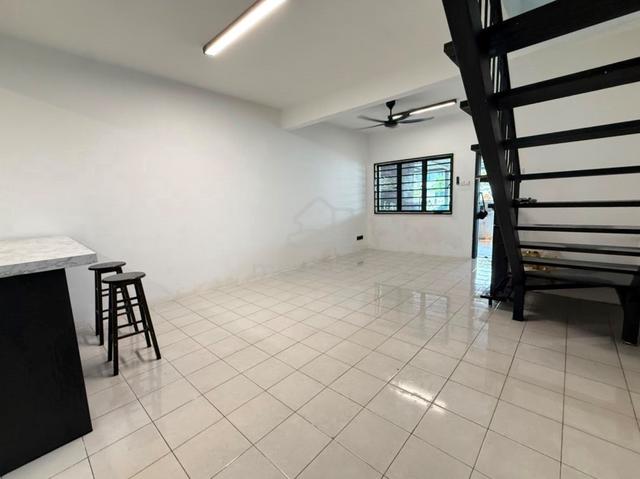 FLEXIBLE BOOKING Double Storey Taman Saujana Aman Sungai Buloh 1