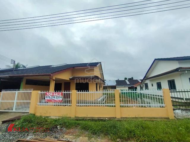 Single Storey Corner Terrace House For Sale! at Samarindah 1