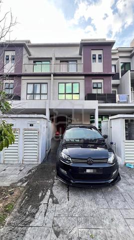 Double Storey Townhouse Bandar Puteri Bangi Selangor For Rent 1