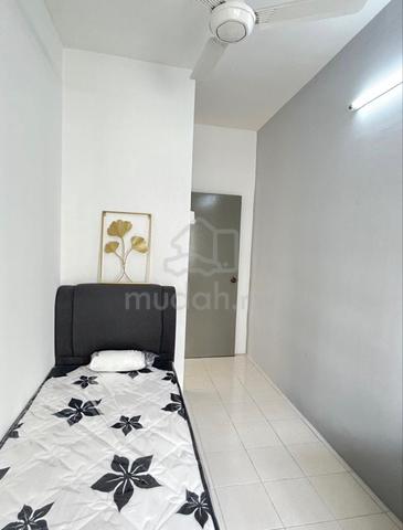 Room rent in bandar sunway 1