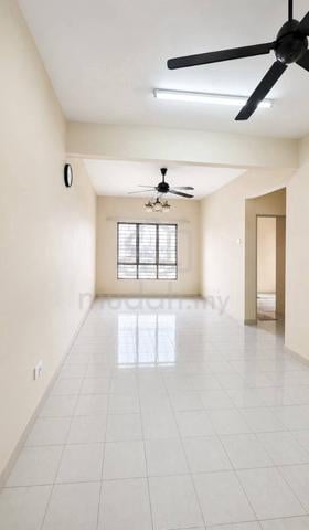 Villa Tropika (Bangi) 1
