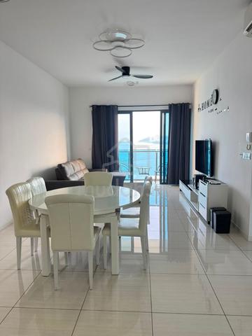 Queens Residences Q1 @ Queens Waterfront 1