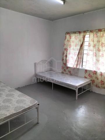Bilik Untuk Disewa 1