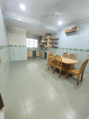 4 Room 2 Sty House @ Bandar Pinggiran Subang, Seksyen U5, Shah Alam. 3