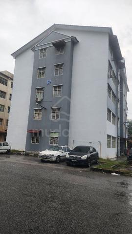 Blok P, Rumah Pangsa Taman Merdeka 1