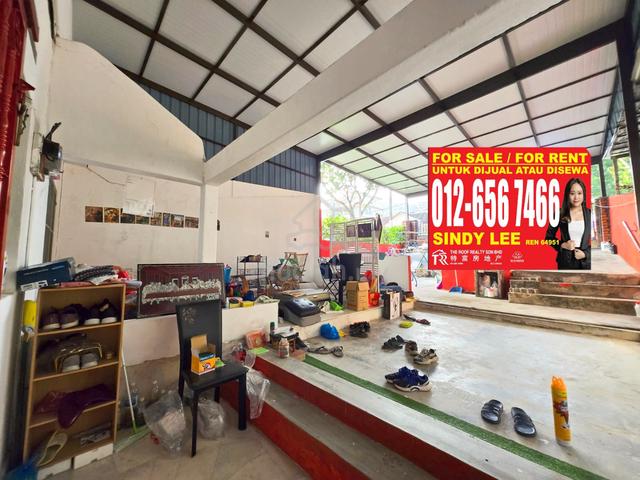 Landed Terrace Single Storey sale at Tanjung Bungah Commercial use 1