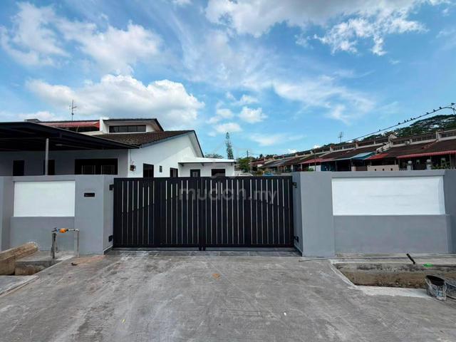 Jalan Murni @ Taman Suria Single Storey Terrace CornerLot 4 Bed 3 Bath 1