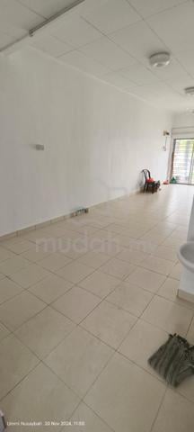 Bandar Putera 2 Single Storey Ready Move in For Rent 1