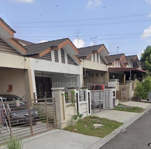 Full loan tmn sierra perdana 1.5 storey kitchen extend fully renovates 1