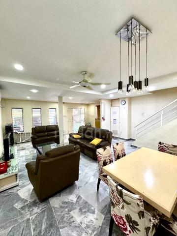 Facing Open + Renovated + 20'x60' di Taman Bukit Permai, Ampang 1