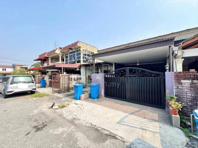 RUMAH CANTIK 🔥 2 Storey Seksyen 17, Shah Alam 1