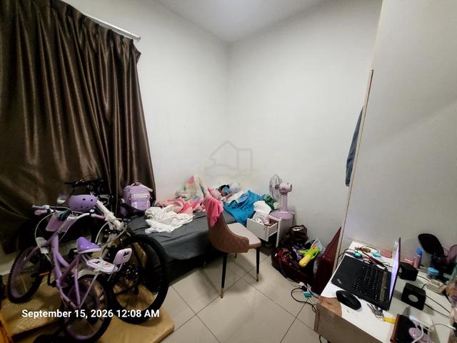 pine residence gelang patah common room 1