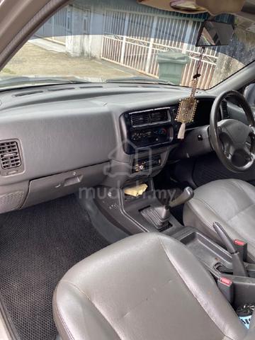 2006 Mitsubishi STORM 2.5 GLX (M) - 2