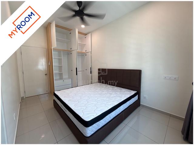 Brand New Master Room at Sunway Cassia, Batu Maung 🏡 1