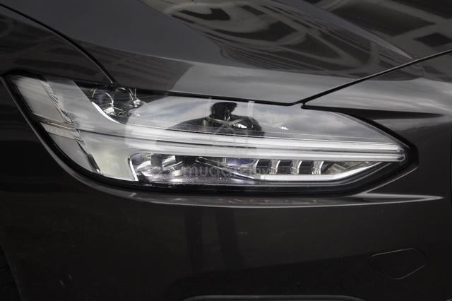 Volvo S90 T8 2.0 - Servise Record, Sun/Moon roof. - 4