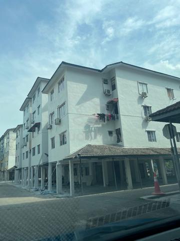 Sri Intan (Bandar Seri Alam) 1