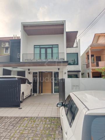[ END LOT + FULL RENO✅] Ampang Saujana Double Storey Terrace For Sale 1