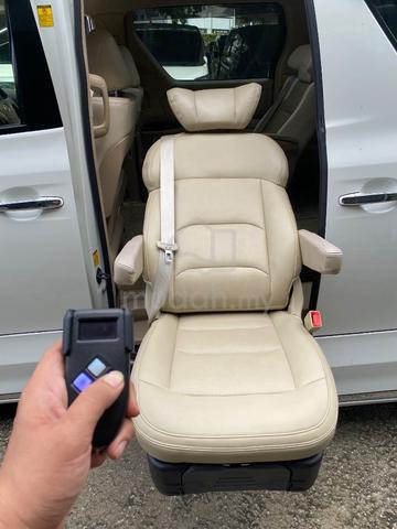 2014 Toyota VELLFIRE 3.5 (Welcab Side LiftUp Seat) - 4