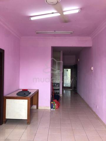 Pangsapuri Berembang Indah 1
